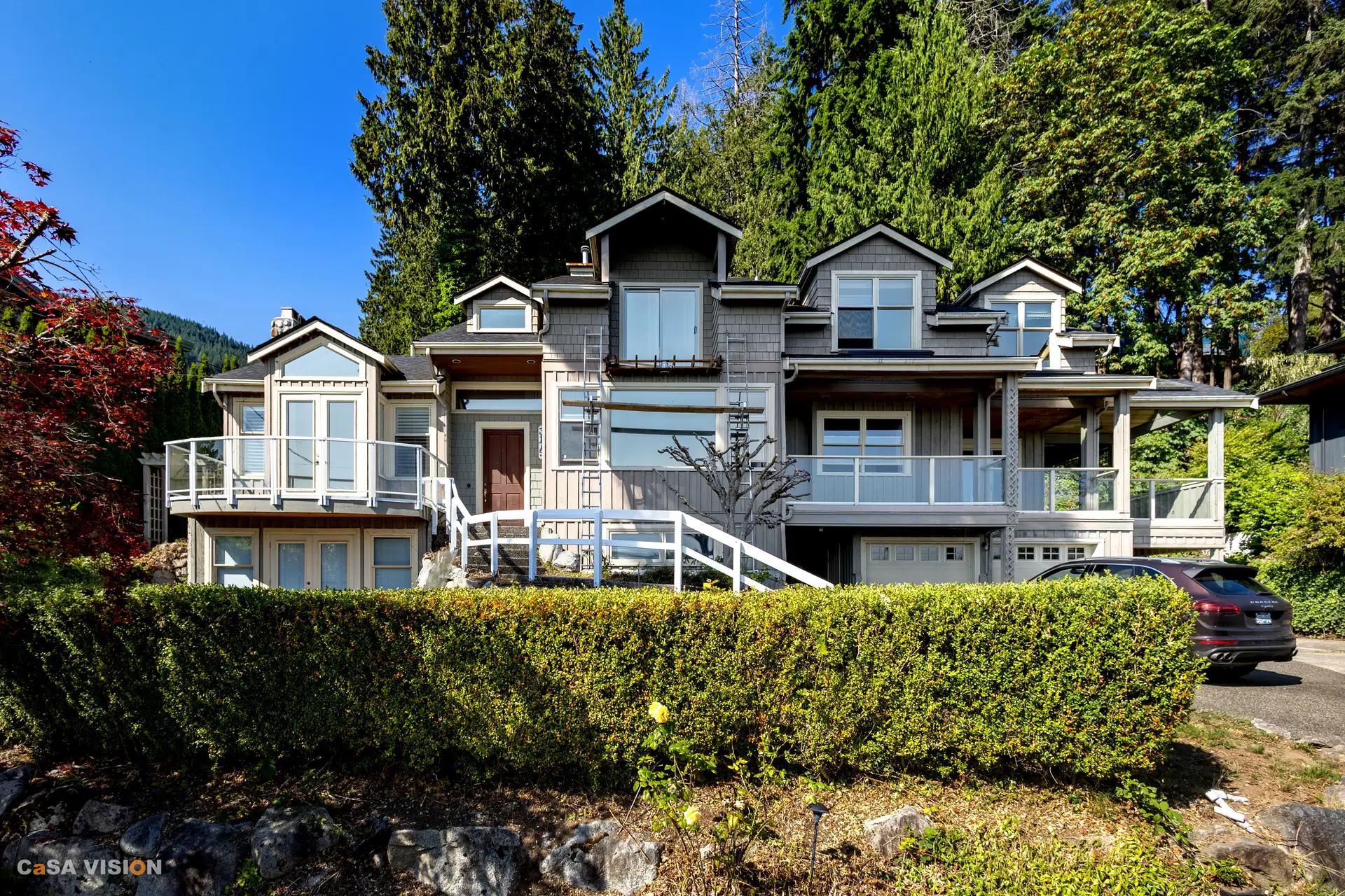 3175 Mathers Ave, West Vancouver, BC V7V 2K3