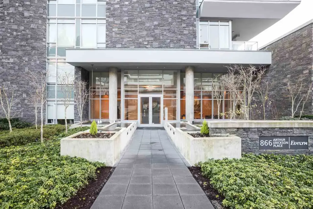 Arthur Erickson Pl, West Vancouver, BC V7T 1J1