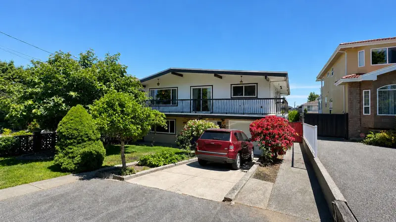 6072 Selma Ave, Burnaby BC, photo 1