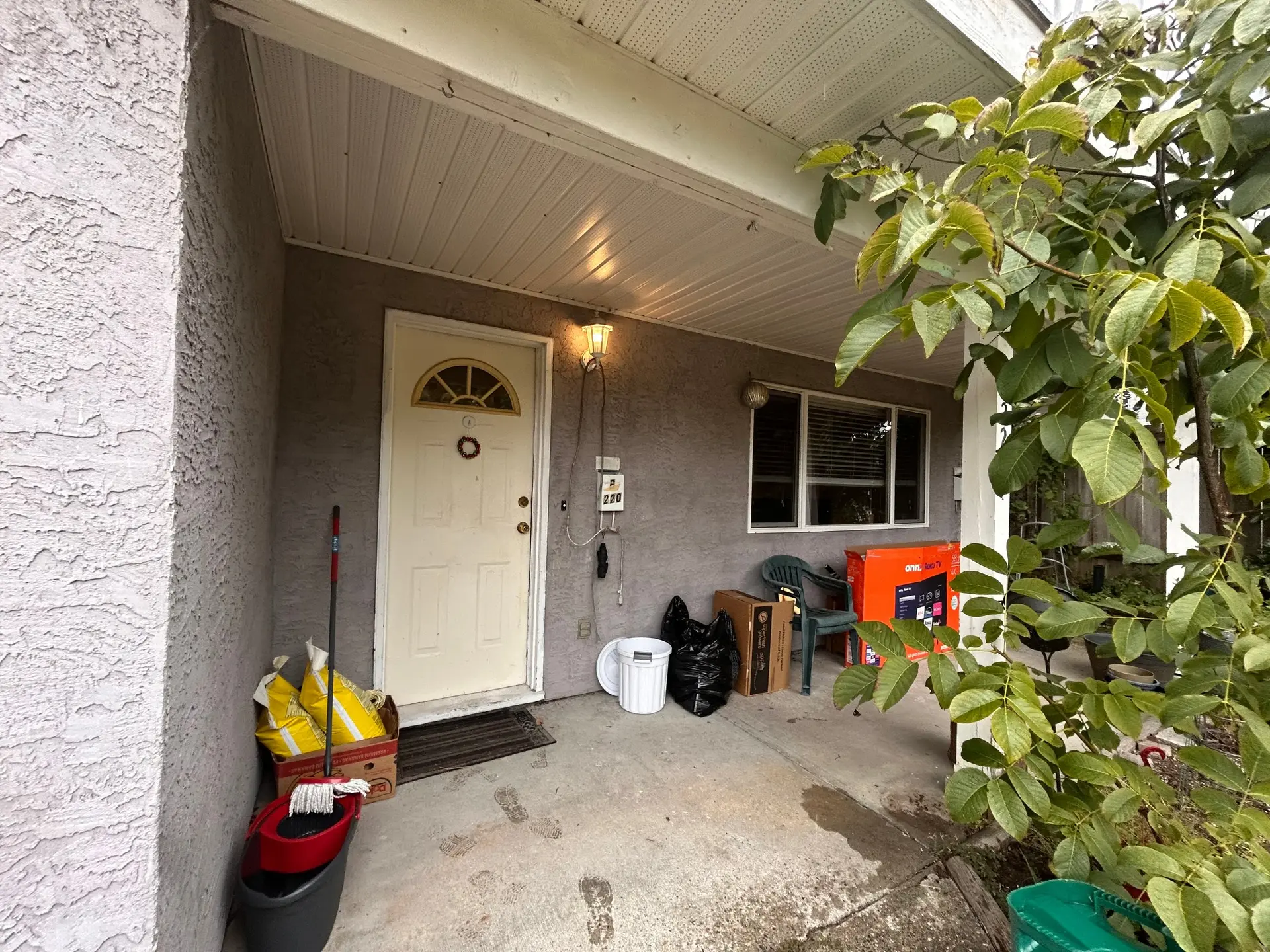 220B E 21st St, North Vancouver BC