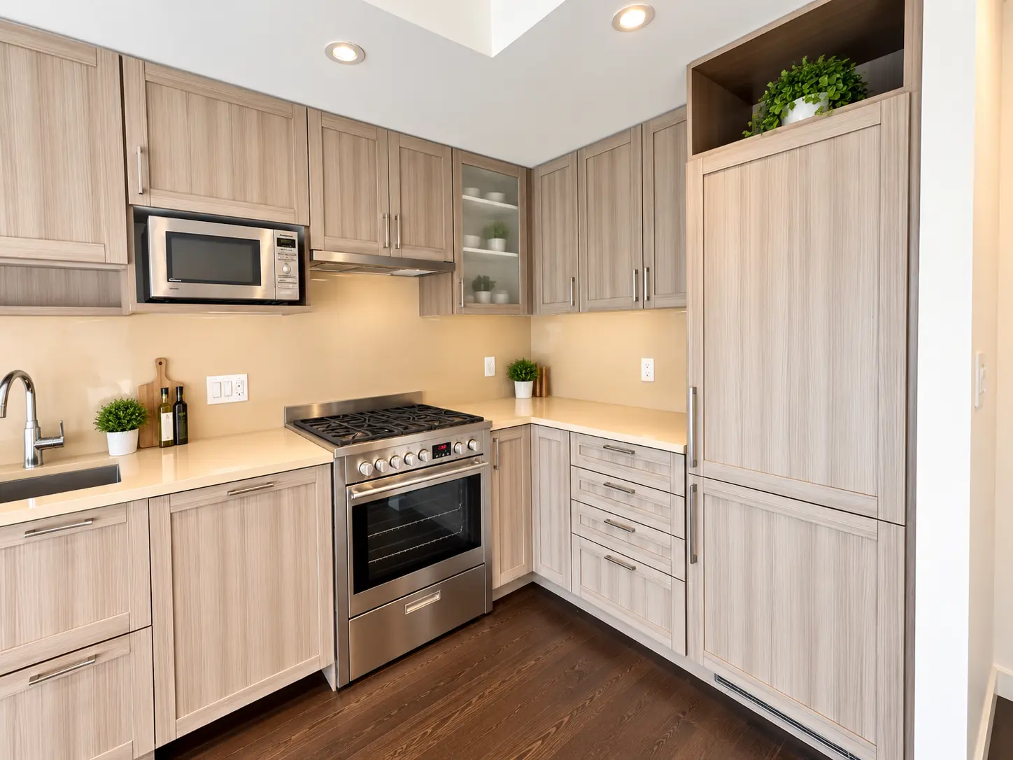 2305-5470 Ormidale Street, Vancouver BC V5R 4P9