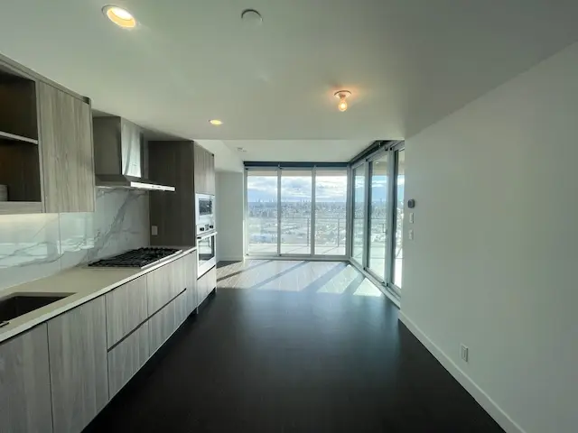 Lougheed Hwy, Burnaby BC V5C 0N2