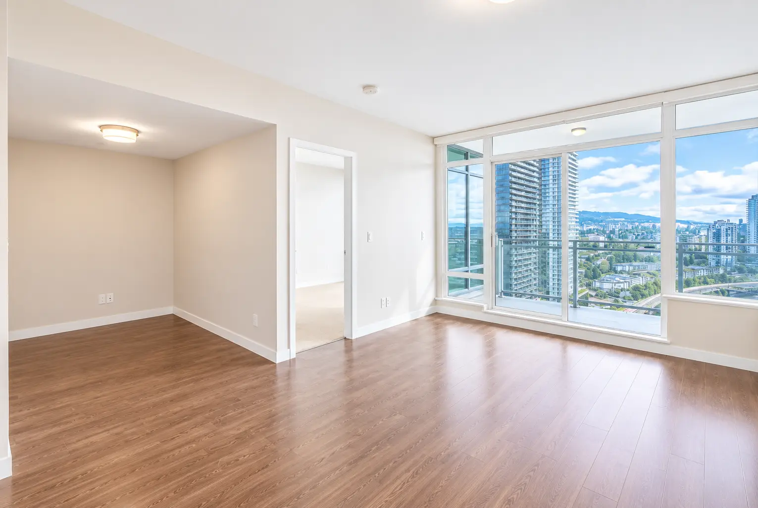 2107-4485 Skyline Dr, Burnaby BC