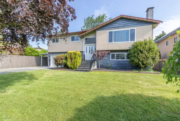 Larkspur Avenue, Richmond BC BC V7C 2H9