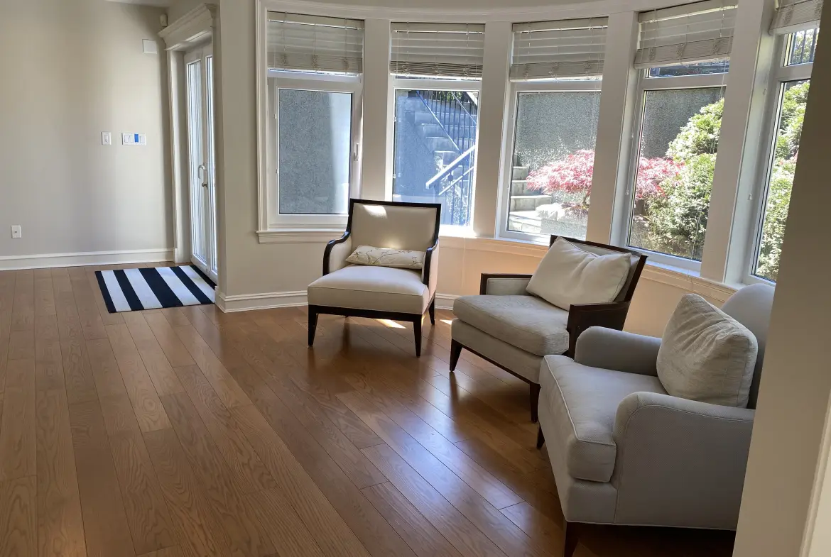 6923 CHurchill Street,Vancouver BC V6P 5B4(Basement)