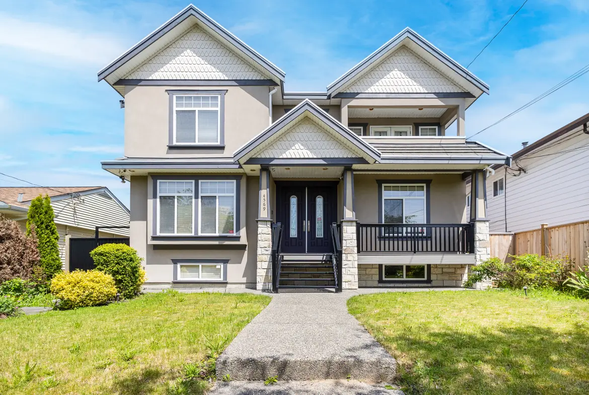 Upper two levels Watling Street, Burnaby BC V5J 1V9