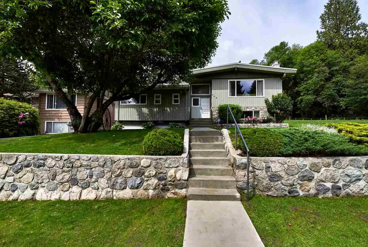 E 24TH Street, North Vancouver BC V7L 3E8
