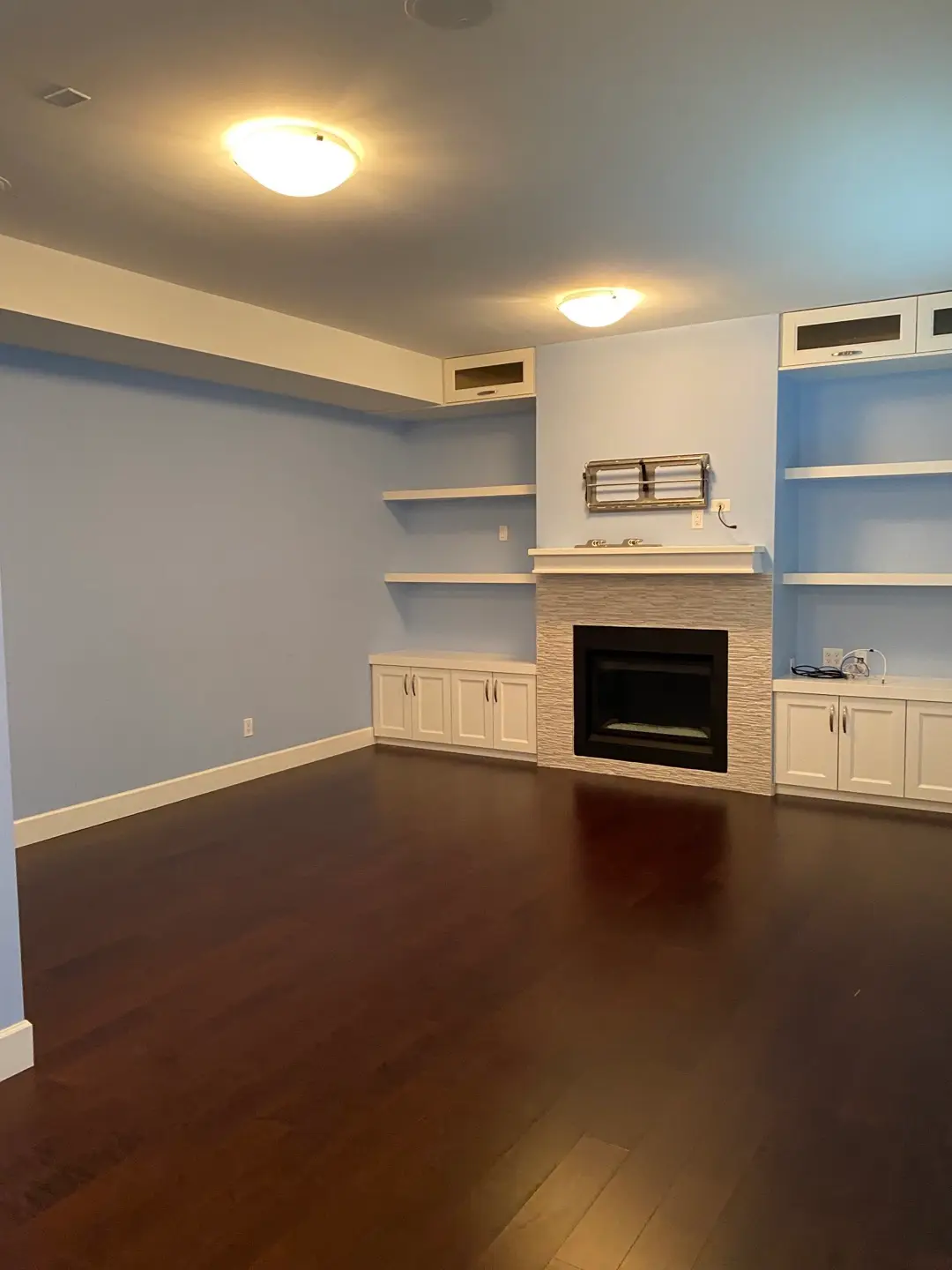 Laurel Court, Coquitlam BC V3C5M1