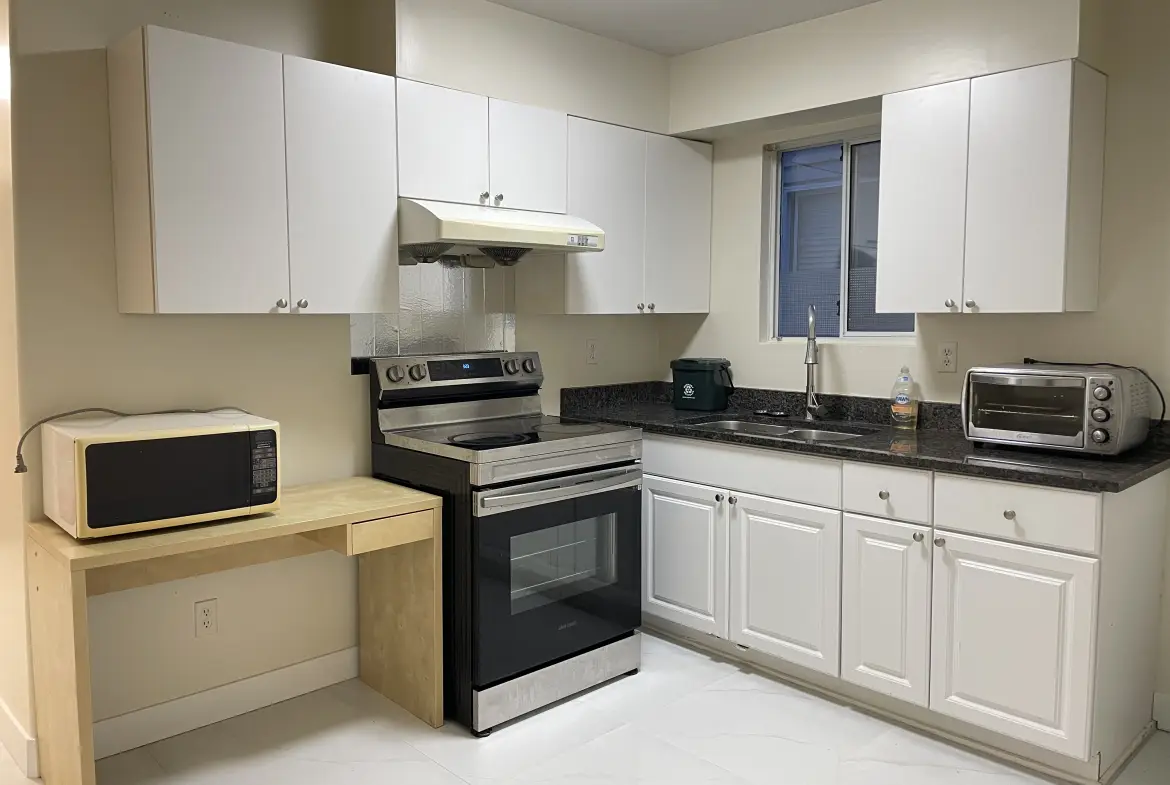 Fell Avenue, Burnaby, BC V5B 3Y2- Basement