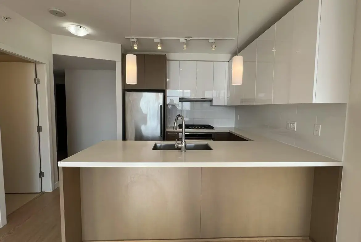 Lincoln Avenue, Coquitlam BC V3B 0L9