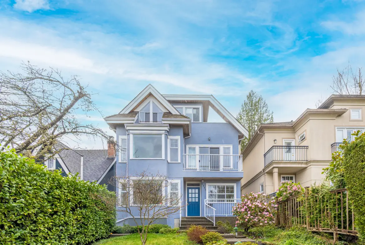 W 13th Avenue, Vancouver. BC. V6R2S8 _Upper Unit