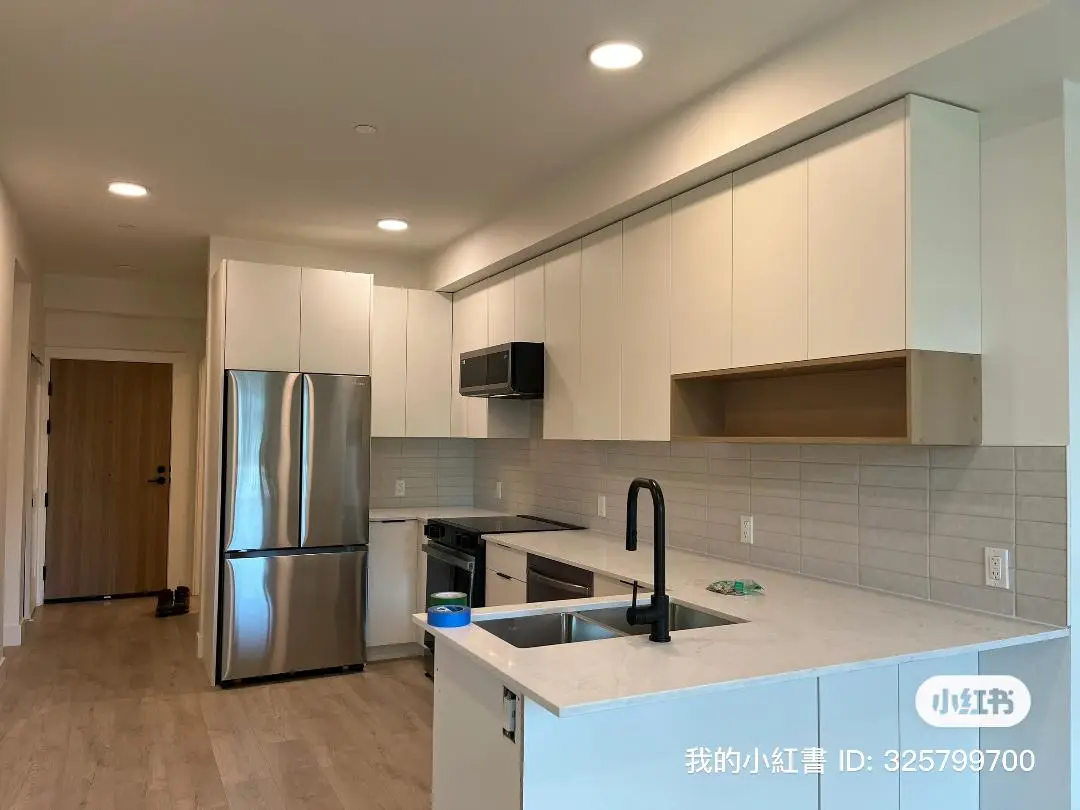 620 Coronation Avenue, Kelowna BC V1Y 7A1