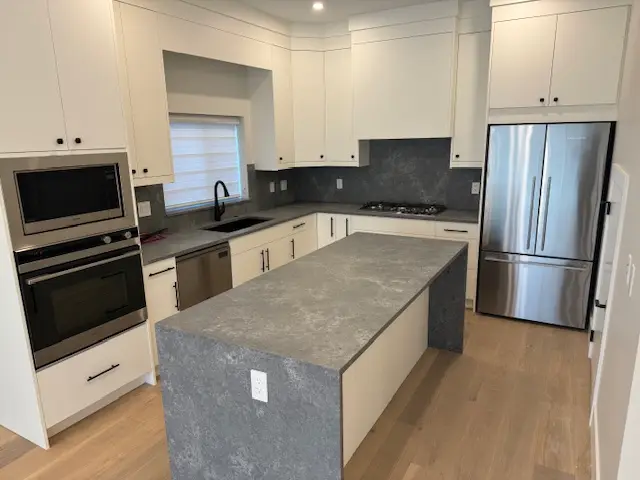 East 27th Avenue, Vancouver BC V5V 2L8