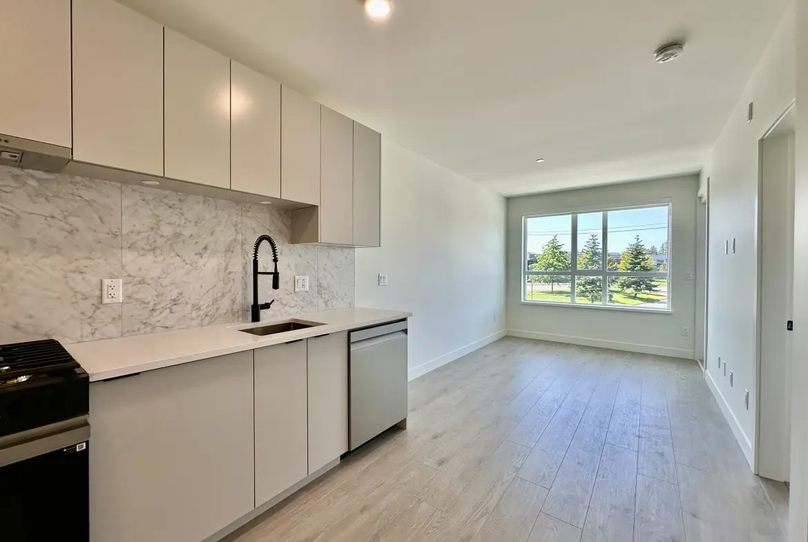 105 Avenue, Surrey, BC V3T 1W5