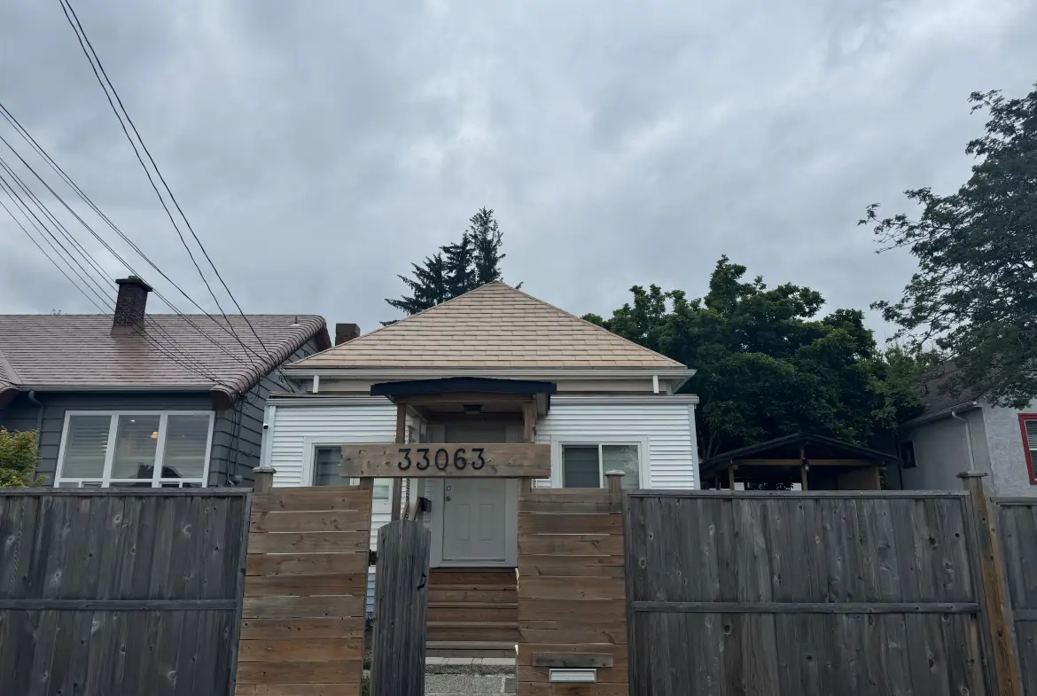 3rd Avenue, Mission BC V2V 1N6