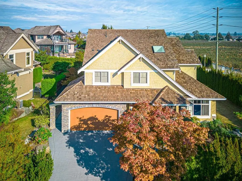 15999 Devonshire Drive, Surrey BC V3Z 0M2