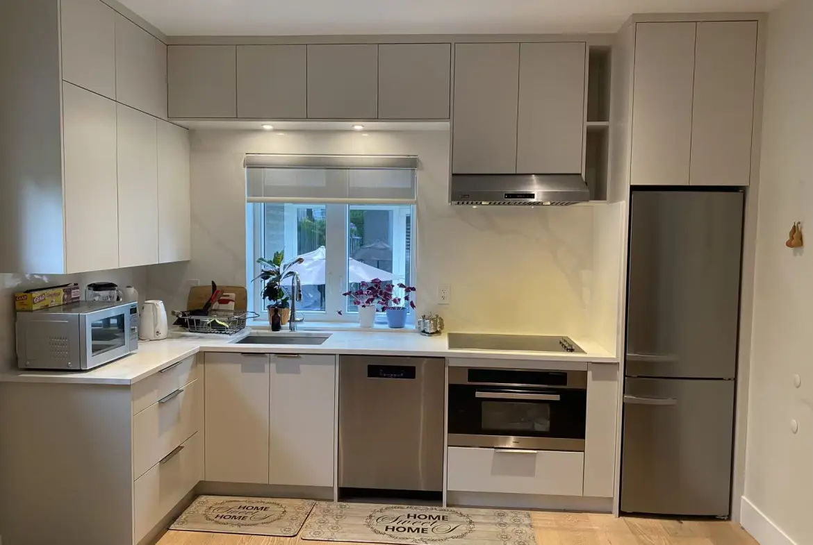 Carnavon Street, Vancouver BC V6N 1J8