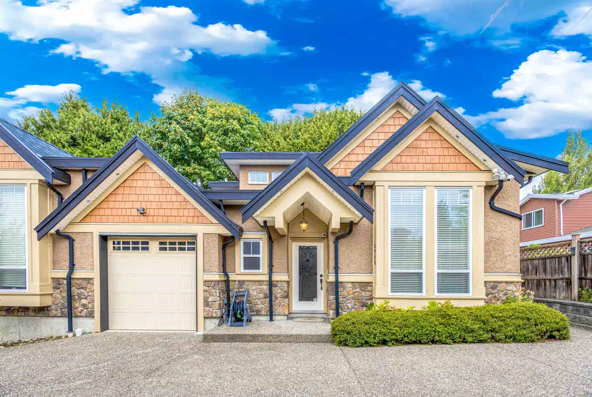 Grant Place, Burnaby BC V5B 4X3