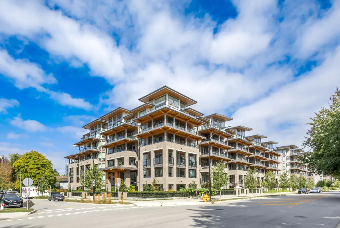 16th Street, Burnaby BC V3N 0H8