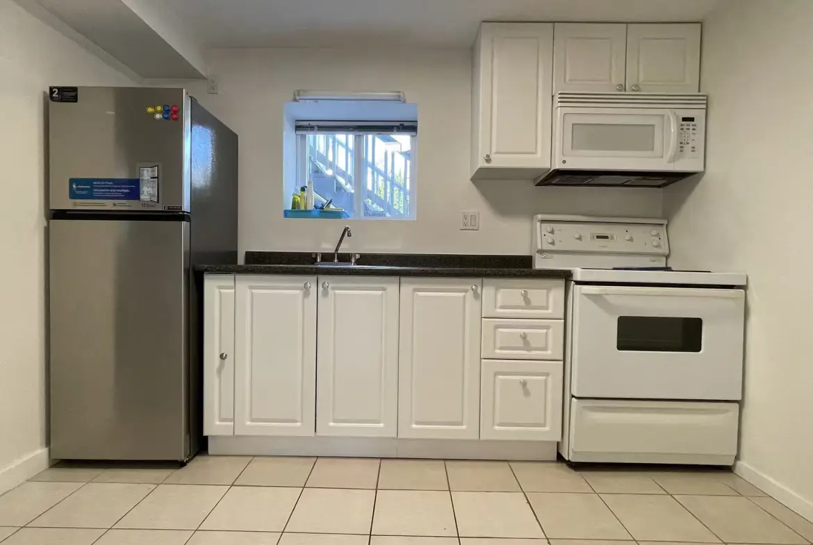 Kraft Crescent, Burnaby, BC V5A 1Z4