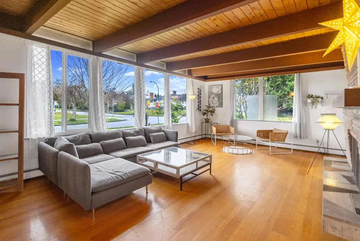 W 39th Ave, Vancouver, BC V5Z 2M6