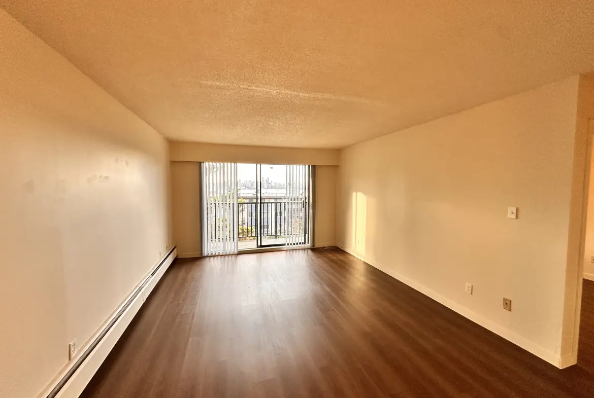 3rd St W, North Vancouver, BC V7M 1G1