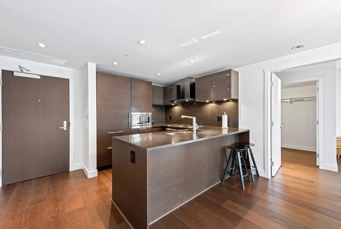 W 57th Ave, Vancouver, BC V6P 0H5