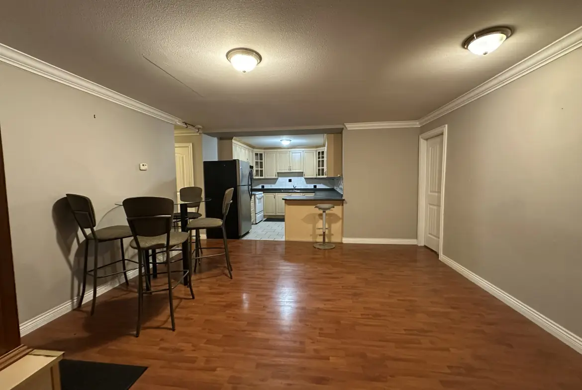 Norman Ave, Coquitlam, BC V3C 2L8