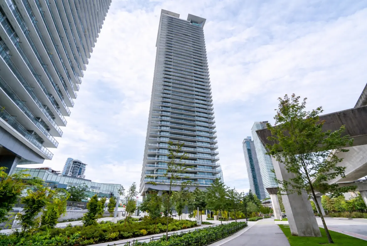 Lougheed Hwy, Burnaby, BC V5C 0M8
