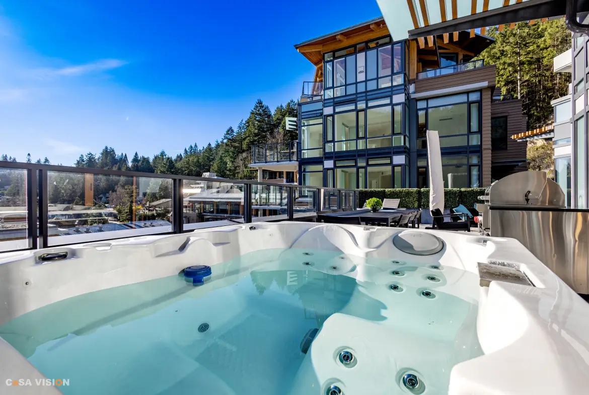 Nelson Ave, West Vancouver, BC V7W 2B2