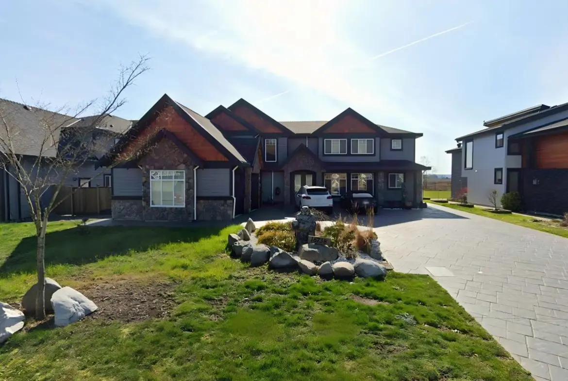 76th Ave, Surrey, BC V4N 6N2