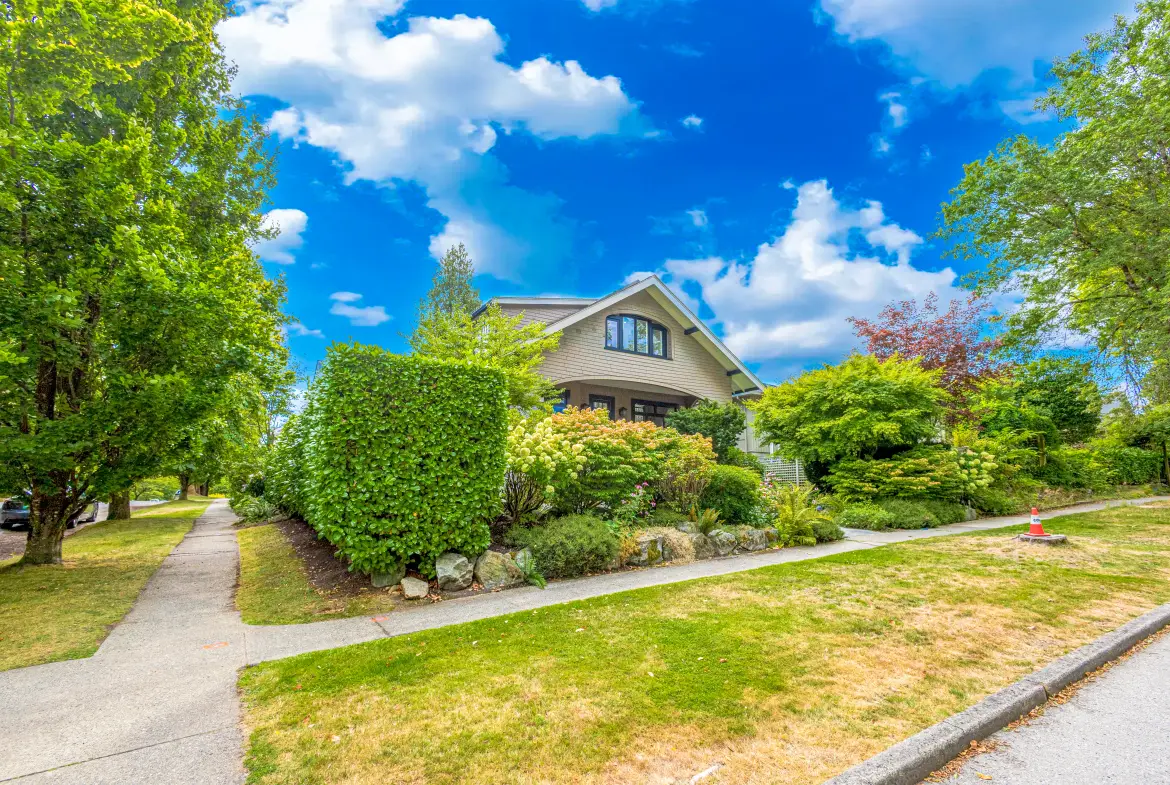 Garden suite W 13TH Avenue