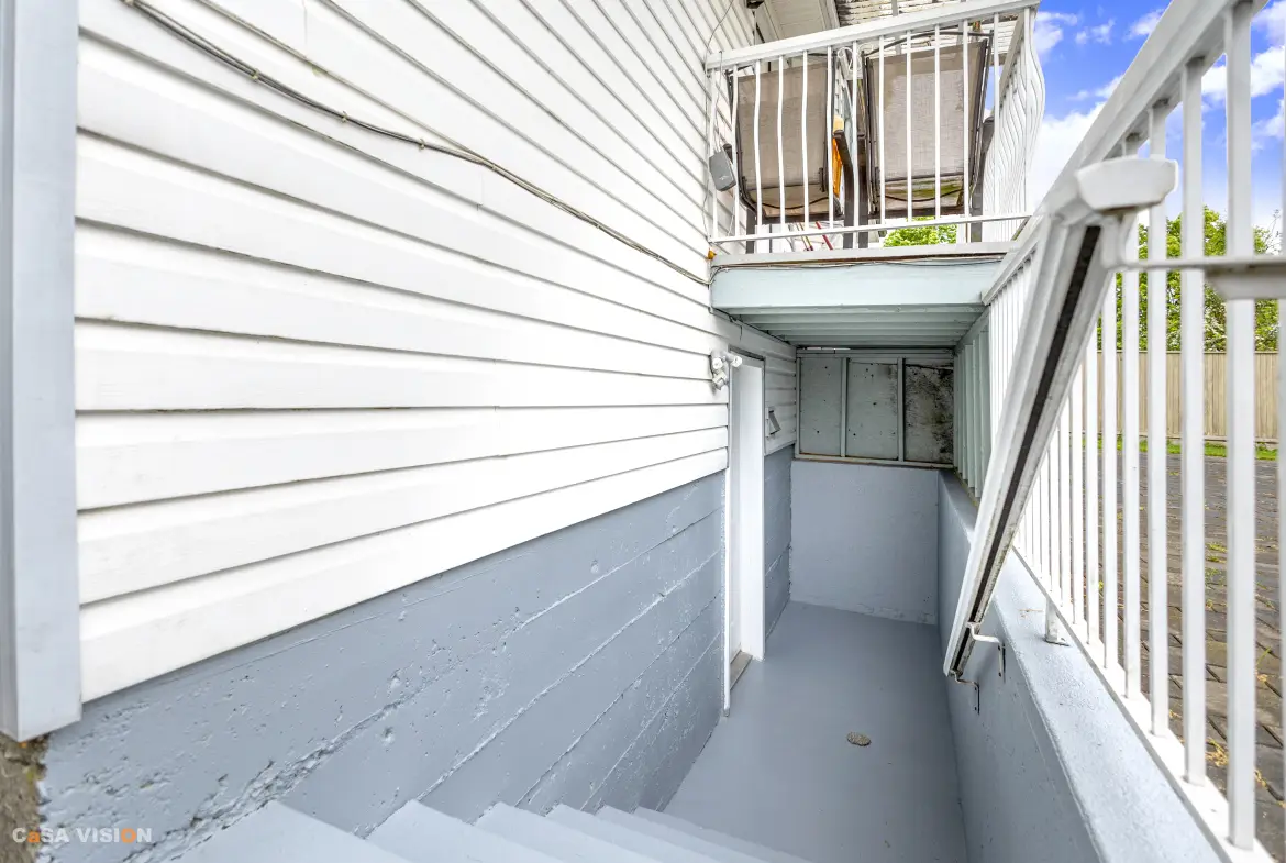 Basement-22xx E 43rd Ave, Vancouver, BC