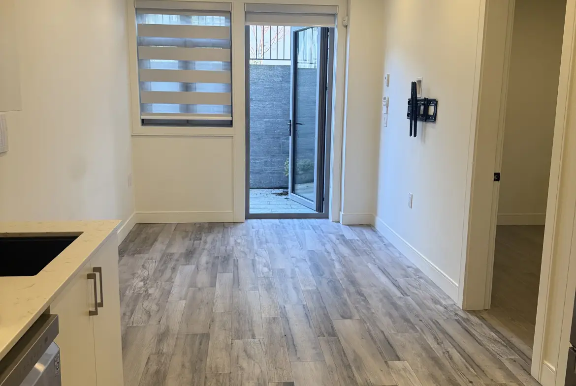 5748 Athlone Street, Vancouver, BC