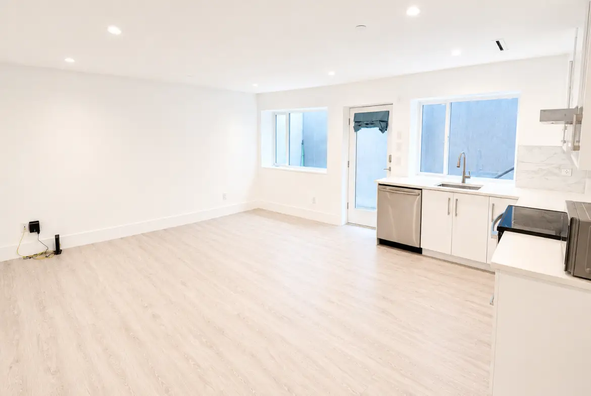 9 Glenmore Drive, West Vancouver, BC