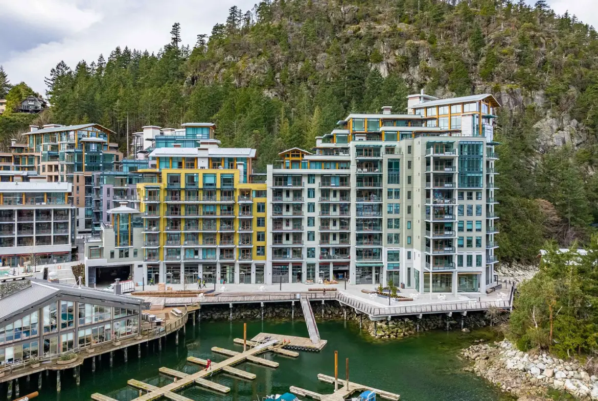 6699 Nelson Avenue, West Vancouver, BC